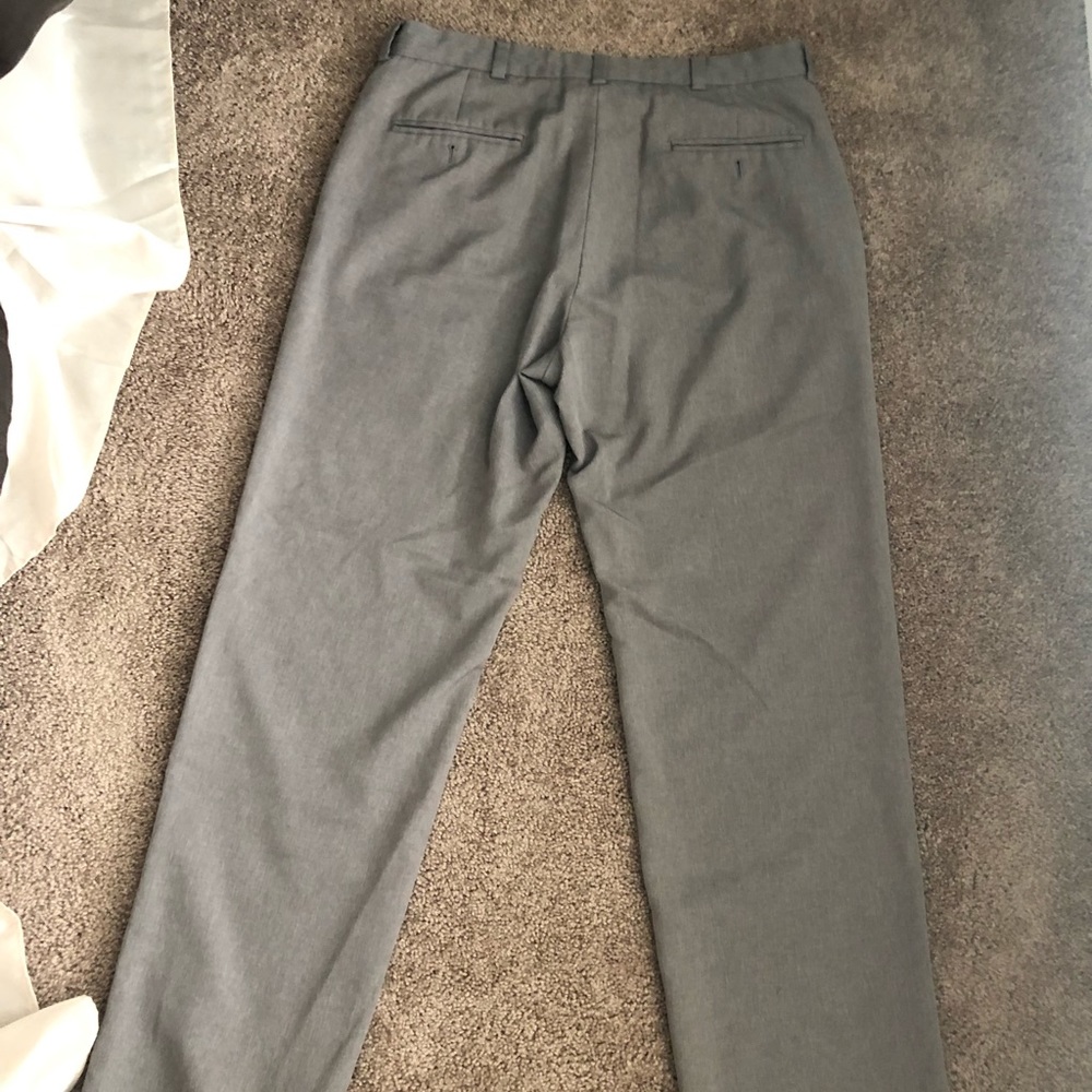 Kenneth Cole Reaction Grey Dress Pants - 34x32 - Picture 3 of 6
